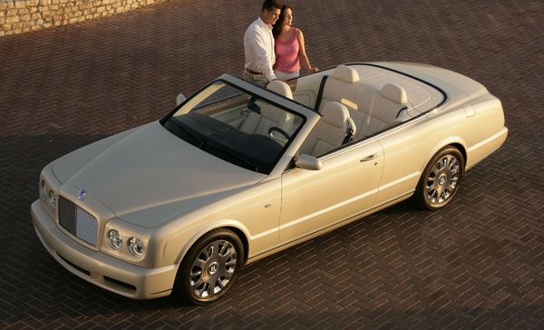 Bentley: Azure vs GTC 2008.