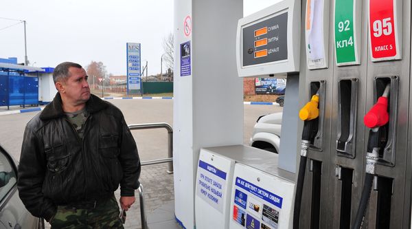 Дворкович пообещал рост цен на бензин в рамках инфляции