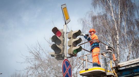 ЦОДД Москвы пообещал вымыть все светофоры к 1 мая 2016 года
