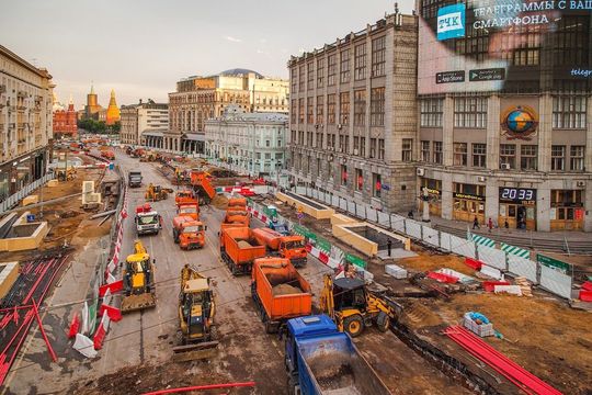 Власти Москвы обещают, что асфальт на Тверской улице продержится 3 года