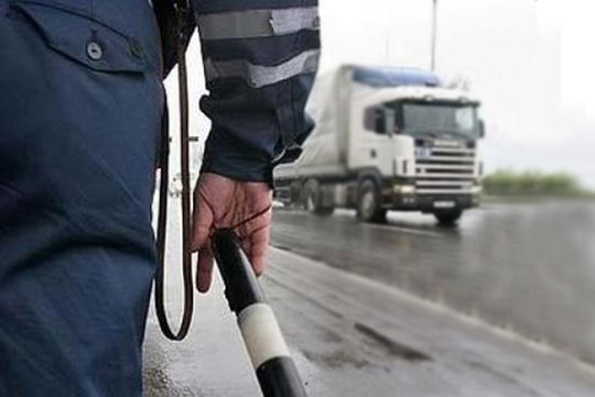 В Санкт-Петербурге будут судить лже-инспекторов ГИБДД за ограбление дальнобойщиков