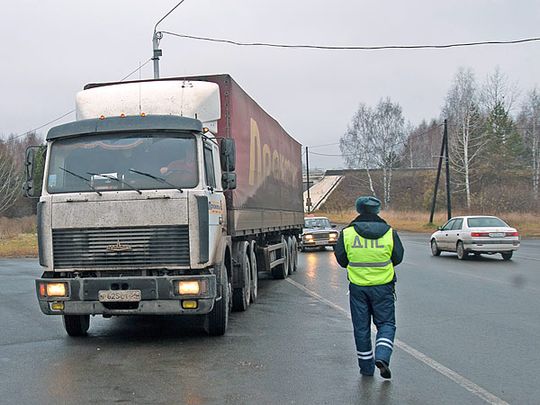 Соблюдение ПДД грузовиками массой более 12 тонн будет контролировать новая система
