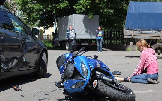 Как мотоциклисту избежать неприятностей на дороге: инструкция для байкеров — от новичков до опытных. Часть первая: вождение в городе