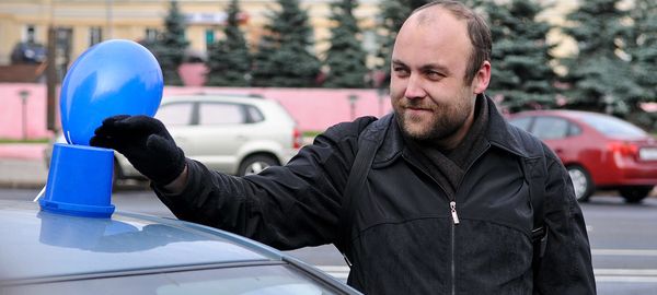 Петр Шкуматов негативно оценил парковки «только для местных»
