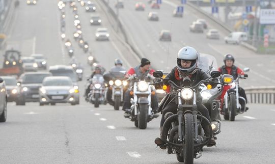 Мотоциклистов будут штрафовать на 10 000 рублей за превышение звуковых норм