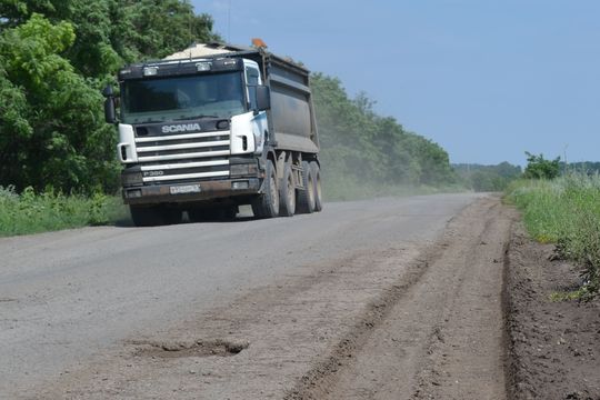 С грузовиков могут начать взимать плату за проезд по региональным и муниципальным трассам