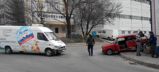 ГИБДД подсчитала, сколько правонарушений совершили автомобилисты Москвы за 2016 год
