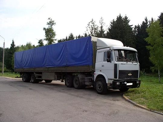 Росавтодор просят снять ограничения на проезд грузовиков