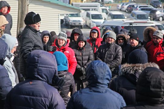 Во Владивостоке прошел митинг против обязательной установки «ЭРА-ГЛОНАСС» на автомобили