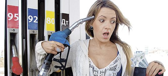 А цены растут: бензин и дизель снова подорожали