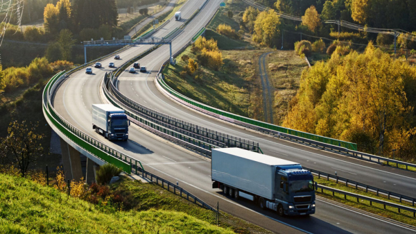 ЕС остановил проезд грузовиков, зарегистрированных в России и Белоруссии