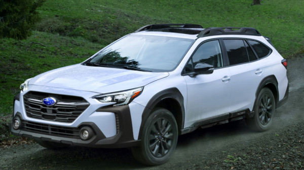 Subaru представляет обновленный Outback 2023 года в Нью-Йорке