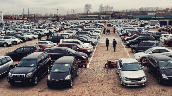 В РФ участились случаи мошенничества на вторичном рынке автомобилей в 2022 году