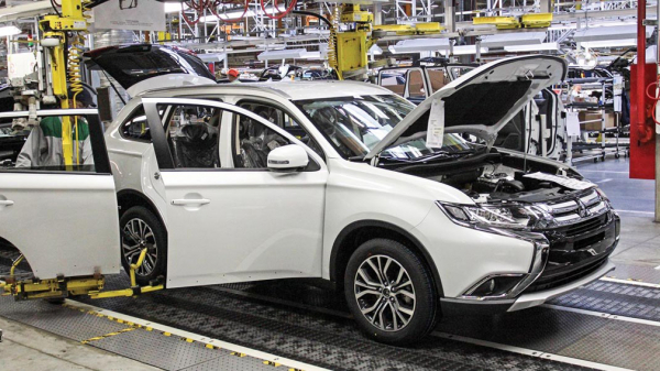 Mitsubishi приостановила поставки и производство автомобилей в России