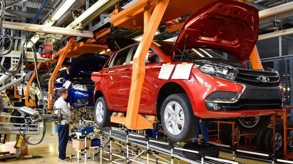 Производство автомобилей в России продолжится только на трех заводах
